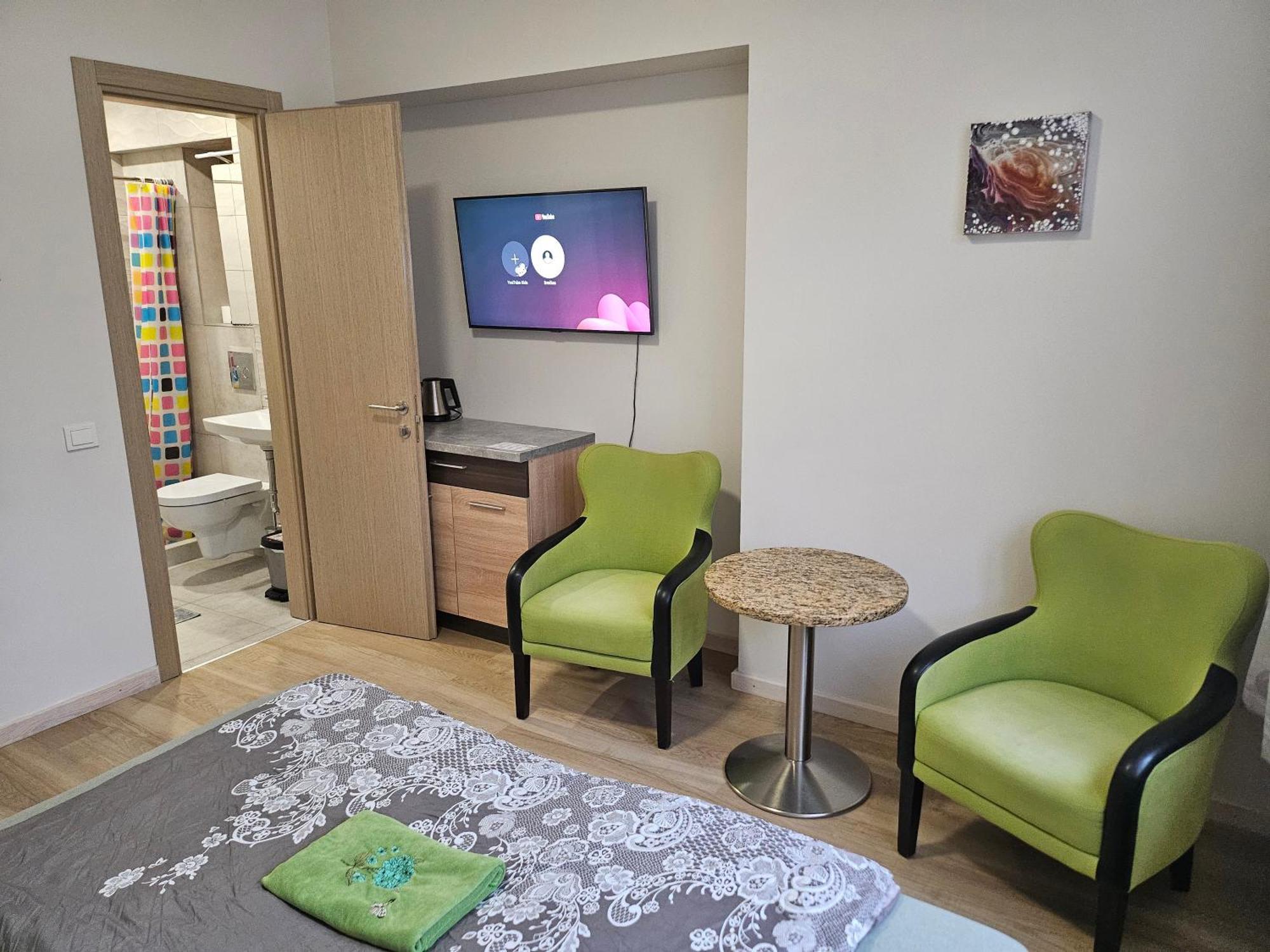 Kauno Apartamentai King Size Bed Kaunas Buitenkant foto